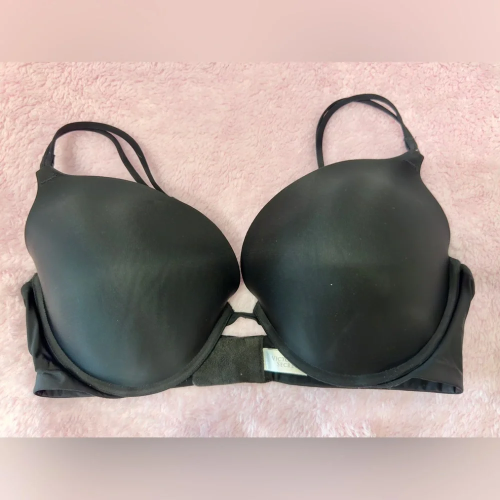Victoria's Secret Push-Up Padded‎ Sleek Black Bra Size 38D EUC